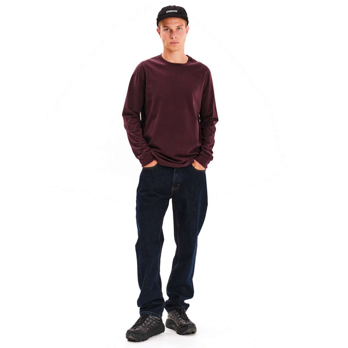 EMERSON MEN’S REGULAR FIT COTTON LOGO LONG SLEEVE TEE 252.EM31.200-WINE