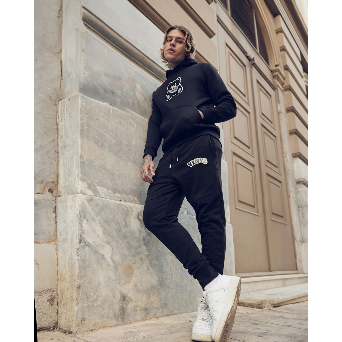 VINYL ART CLOTHING MENS REGULAR FIT COTTON PATCH PUFF LOGO SWEATPANTS BLACK 03714-01