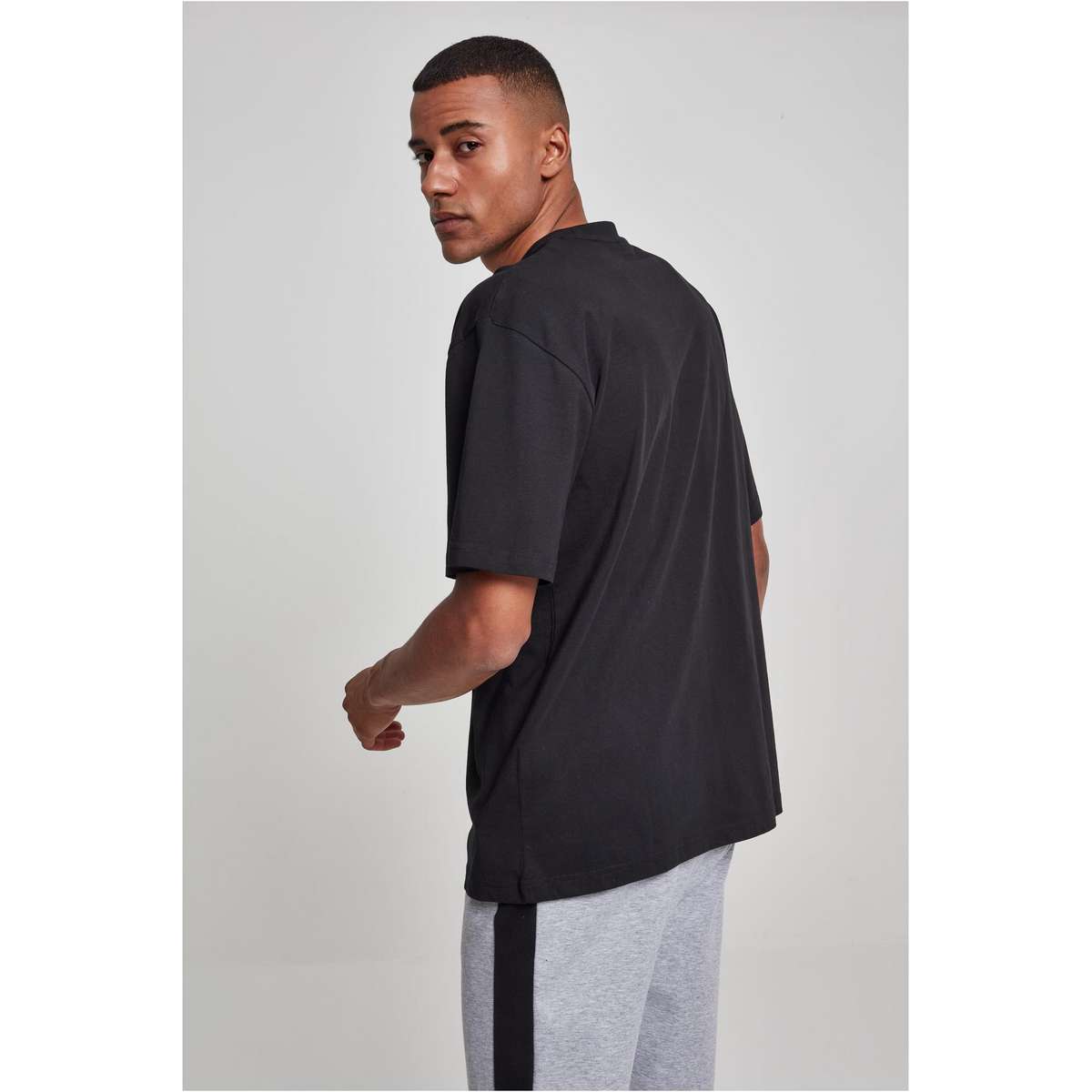 URBAN CLASSICS MEN’S REGULAR FIT COTTON TALL TEE TB006 BLACK