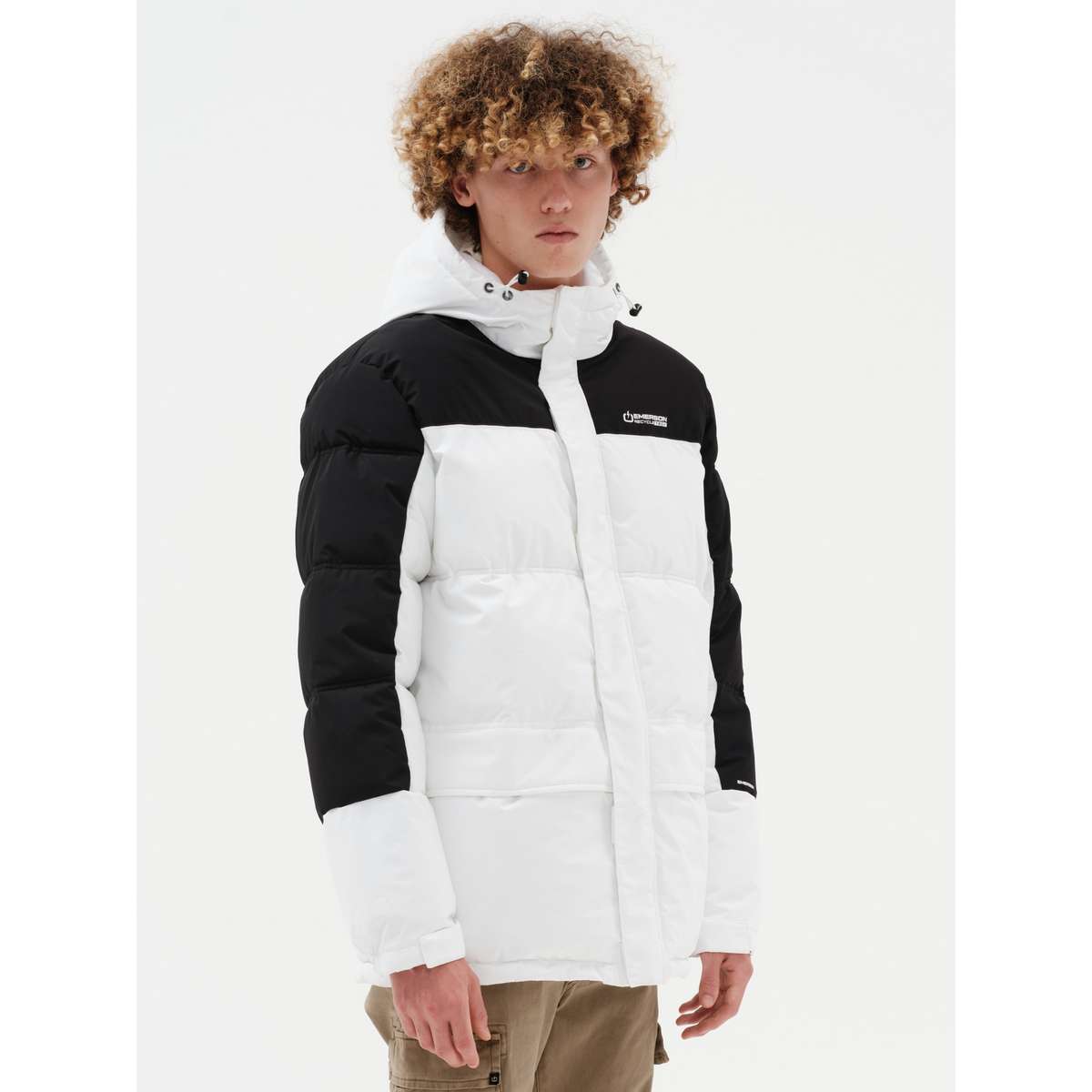 EMERSON MEN’S REGULAR FIT POLYESTER ΜΠΟΥΦΑΝ PUFFER ΜΕ ΚΟΥΚΟΥΛΑ 232.EM10.57 WHITE/BLACK