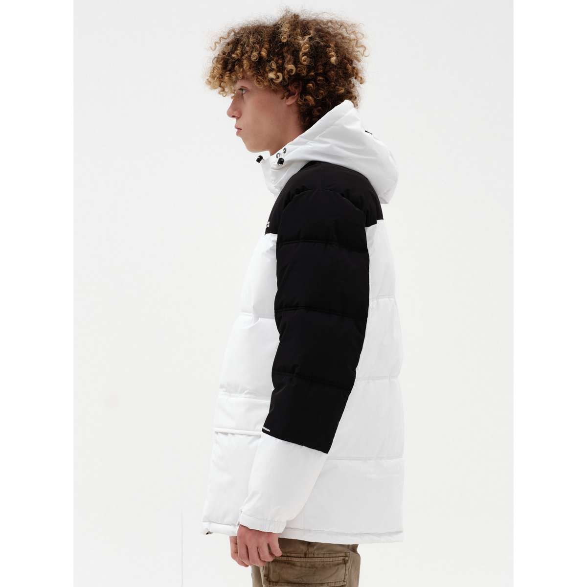 EMERSON MEN’S REGULAR FIT POLYESTER ΜΠΟΥΦΑΝ PUFFER ΜΕ ΚΟΥΚΟΥΛΑ 232.EM10.57 WHITE/BLACK