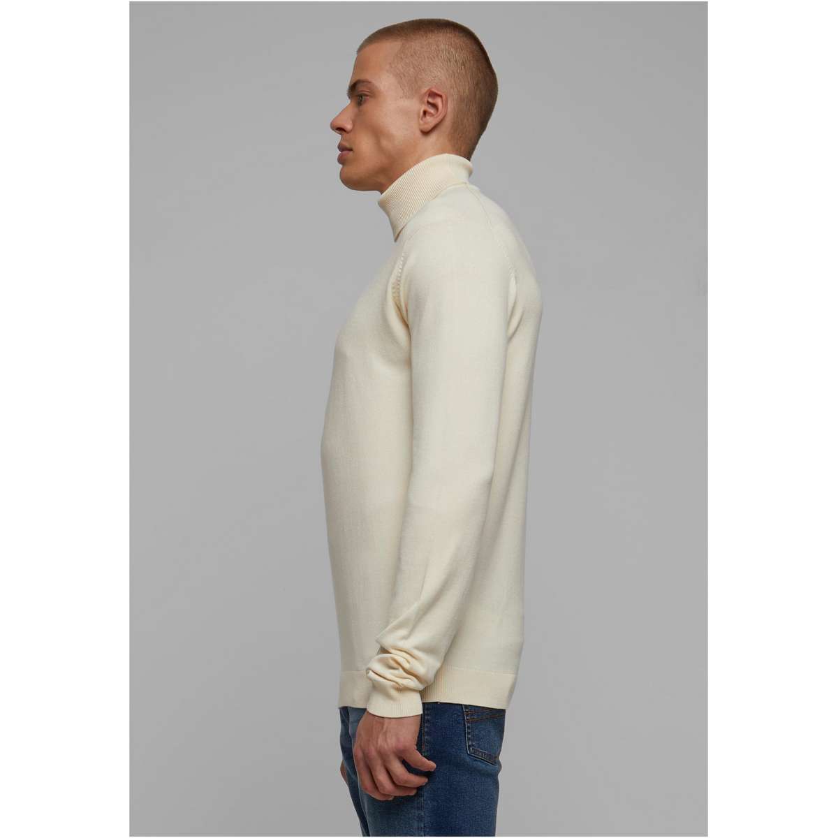 URBAN CLASSICS MEN’S REGULAR FIT VISCOSE KNITTED TURTLENECK SWEATER WHITESAND