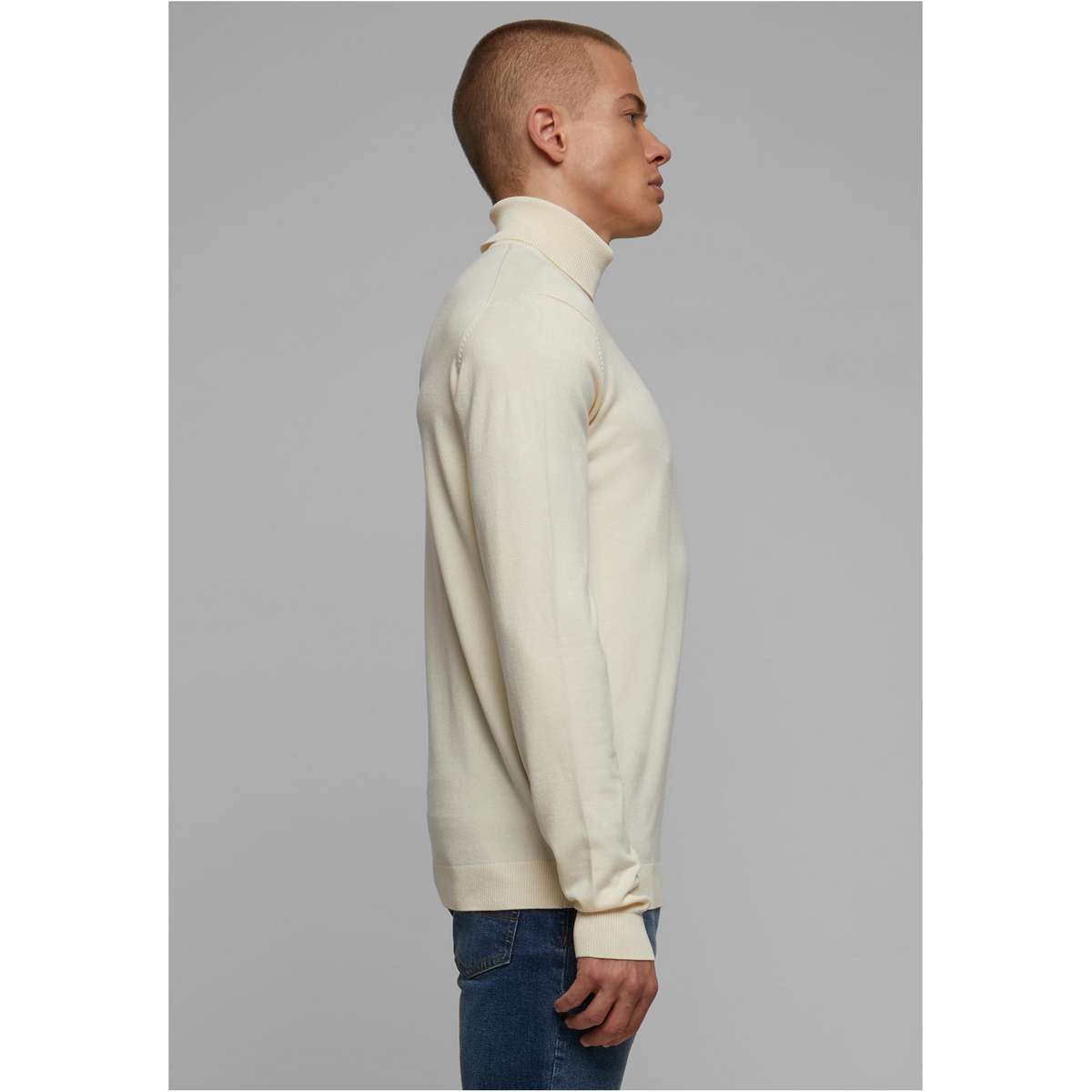 URBAN CLASSICS MEN’S REGULAR FIT VISCOSE KNITTED TURTLENECK SWEATER WHITESAND