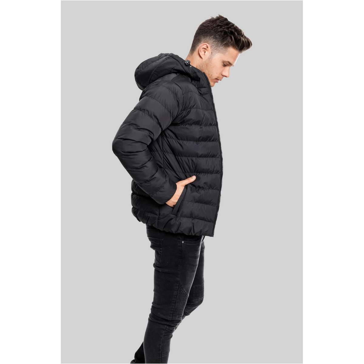 URBAN CLASSICS MEN’S REGULAR FIT POLYESTER BASIC BUBBLE JACKET BLACK